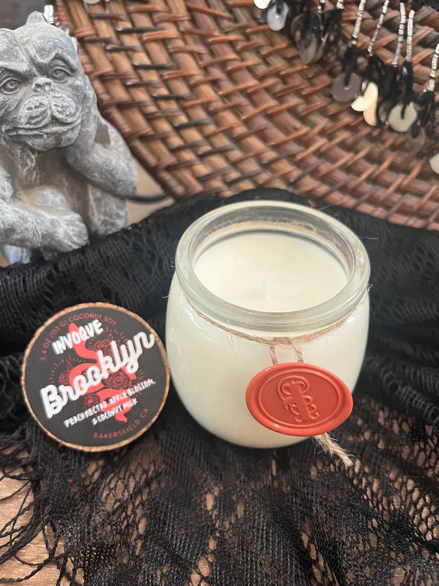 Brooklyn: Peach Nectar, Apple Blossom, & Coconut Milk Scented Candle