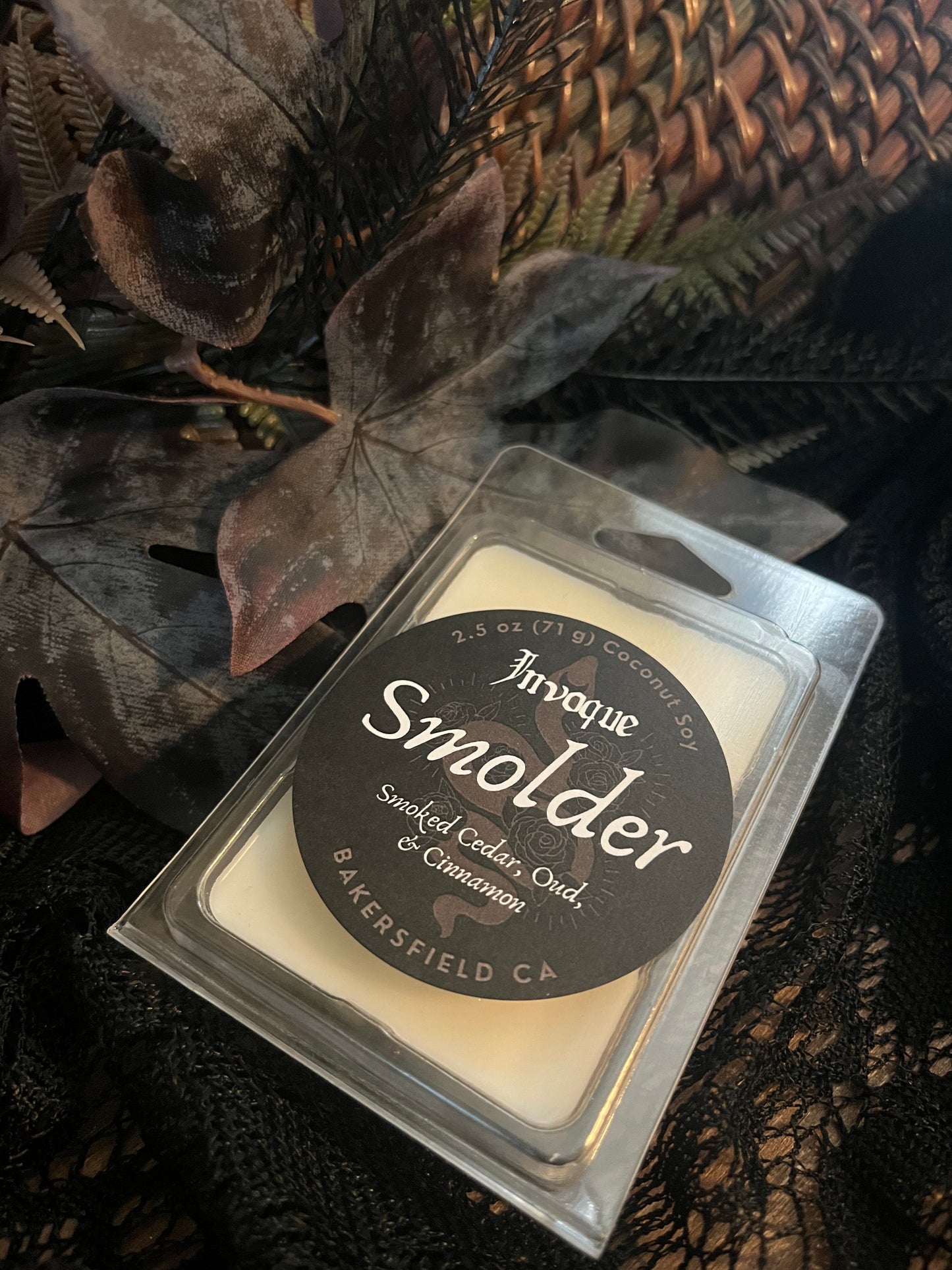 Smolder: Smoked Cedar, Oud, and Cinnamon Wax Melts